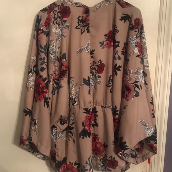 Floral Open-Front Kimono - Picture 5 of 5
